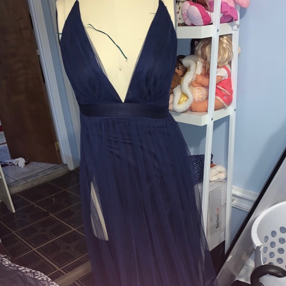 Dresses & Skirts - Slit maxi dress